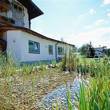 Kristall Guest house 3*